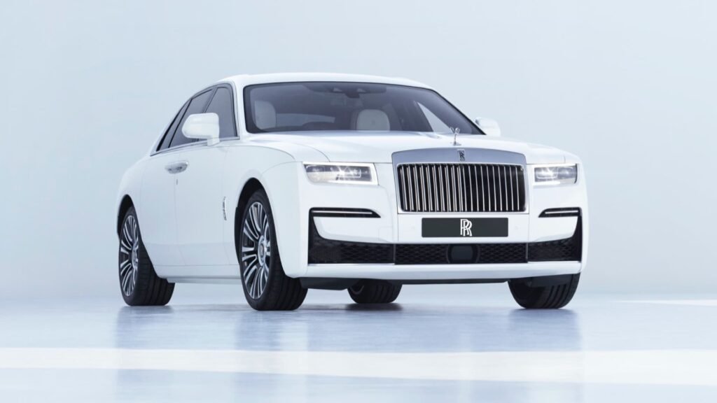 This image has an empty alt attribute; its file name is rolls-royce-1024x576.jpg