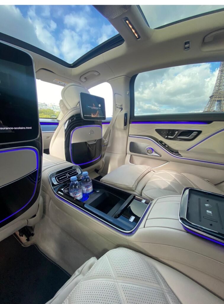 Schiphol airport transfer van service from Amsterdam to Schiphol Airport with luxury chauffeur vehicle