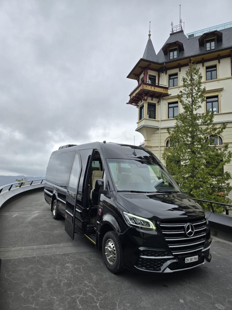 Luxury Cab service in Italy with chauffeur-driven Mercedes-Benz providing premium airport and city transfers across Italy